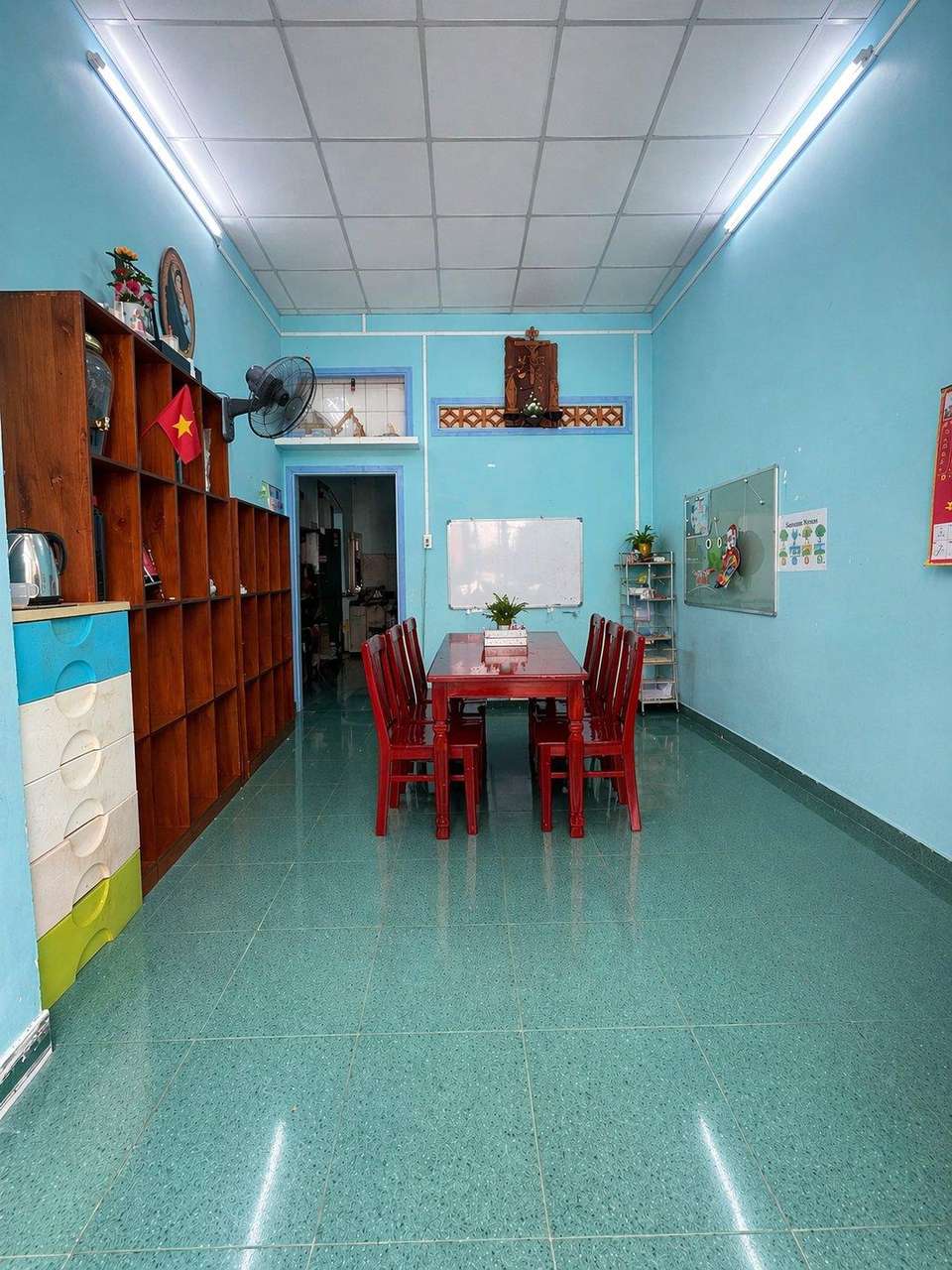 BÁN NHÀ C4 - HẺM THÔNG Ô TÔ ĐỖ CỔNG NGAY GẦN VÕ VĂN NGÂN - ảnh 1